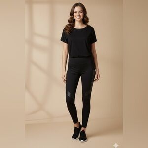 lululemon black leggings - size 8
Waist 13” -no size dot